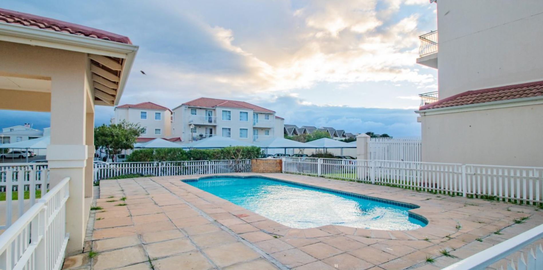 2 Bedroom Property for Sale in Gordons Bay Central Western Cape